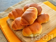 Памук кифлички (козуначени) с локум в хлебопекарна (със суха мая)